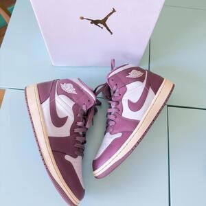 WMNS AIR JORDAN 1 MID "SKY MAUVE" Women's 11
